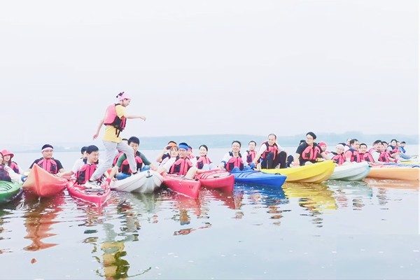 皮划艇团建-有态度-有品味-青龙湖团队凝聚力主题团建
