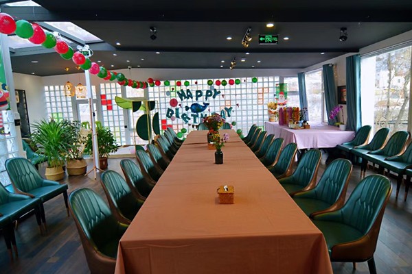 【民宿包院】35床+50人餐厅+50人会议+KTV+台球+泳池+独立院落+滨水山居+轻奢体验